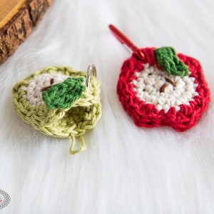 Crochet Apple Pouch PATTERN | Crochet AirPod Case | Crochet Change Purse | Crochet Keychain | Crochet Keyring | Crochet Pouch | Aldi Quarter