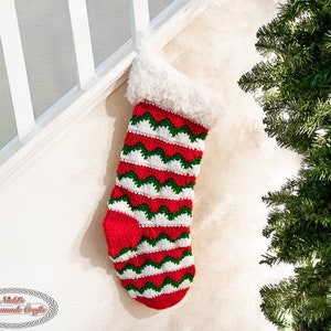 Wave Chevron STOCKING CROCHET PATTERN with Faux Fur Cuff for Christmas and the Holiday Season