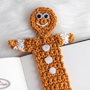Crochet Gingerbread Man Bookmark Pattern | Crochet Bookmark | Christmas Crochet | Crochet Gingerbread | Crochet Gift | Easy Crochet Pattern