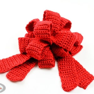 Crochet Pattern: Real Pull String Bow that is Reusable image 1