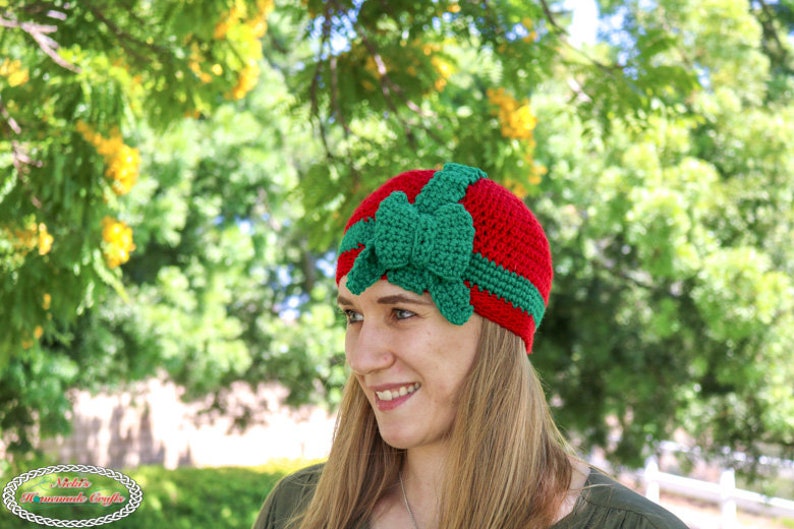 Crochet Pattern: Christmas Gift Beanie image 5