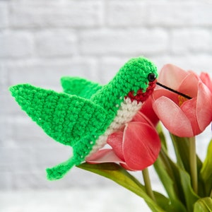 Realistic CROCHET HUMMINGBIRD PATTERN for Spring, Summer, Home Decor, or as a Gift image 5