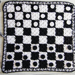 CROCHET CHECKERBOARD GAME | Crochet Game Pattern | Crochet Toy | Corner to Corner Crochet Pattern