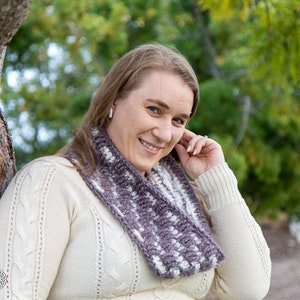 Reversible CROCHET COWL PATTERN with Bricks and Stripes and Fluffy Faux Fur Yarn Reversible Infinity Scarf image 3