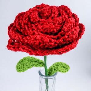 Crochet Pattern: ROSE with Wired Stem and Leaves Love, Valentine's Day, Flower, Heart, Wedding, Birthday image 3