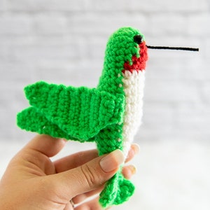 Realistic CROCHET HUMMINGBIRD PATTERN for Spring, Summer, Home Decor, or as a Gift image 7