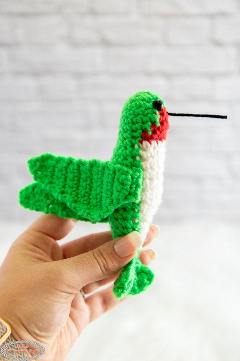 Realistic CROCHET HUMMINGBIRD PATTERN for Spring, Summer, Home Decor, or as a Gift image 7