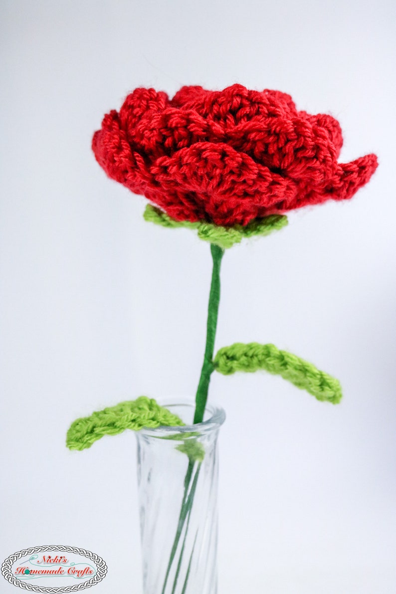 Crochet Pattern: ROSE with Wired Stem and Leaves Love, Valentine's Day, Flower, Heart, Wedding, Birthday image 2