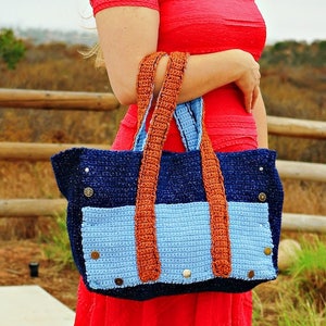 CROCHET BAG PATTERN | Women's Purse Pattern | Crochet Project Bag | Crochet Handbag Pattern | Reversible Crochet Bag