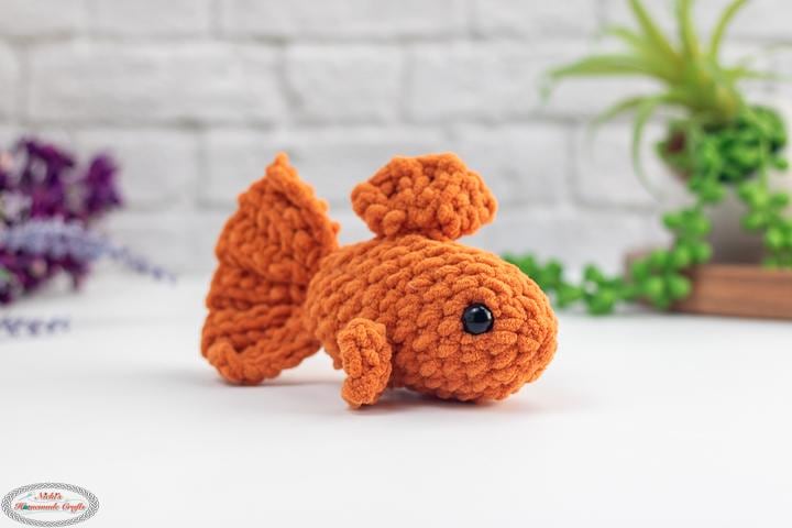 5 Chenille Yarn Crochet Patterns for Soft Plushies, Cozy Decor, and Cute Gifts 1 No-Sew Crochet Fish