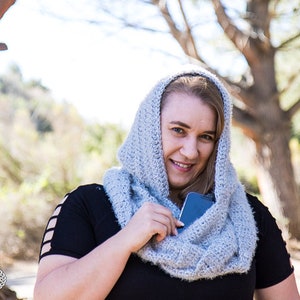 Crochet Pattern / Hooded Infinity Scarf with Pockets image 2