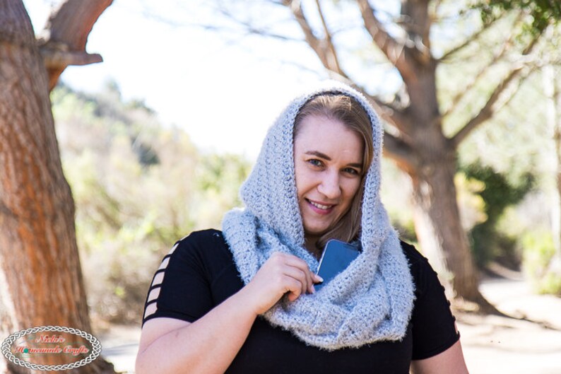 Crochet Pattern / Hooded Infinity Scarf with Pockets image 2