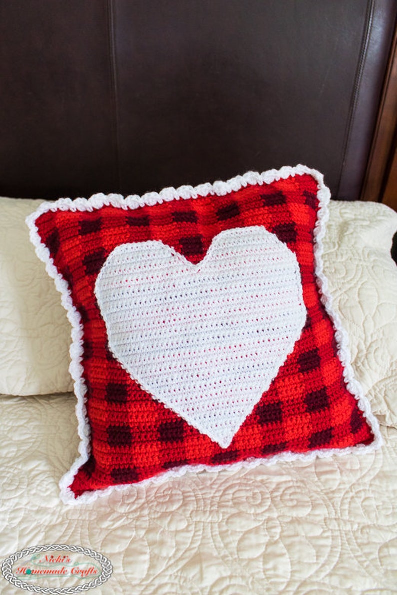 CROCHET PILLOW PATTERN Pillow Cover Pattern Crochet Heart Crochet Home Decor Throw Pillow Pattern image 1