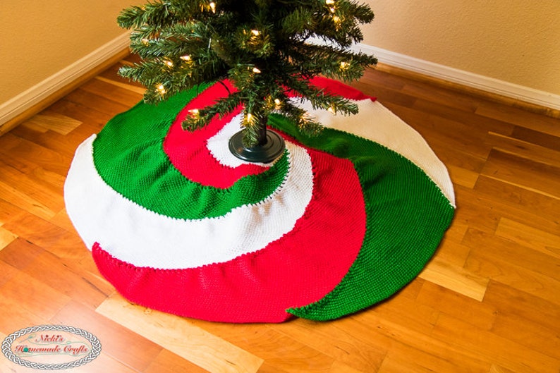 CROCHET PATTERN: Spiral Christmas Tree Skirt for the Holidays to decorate for Gift Giving Season image 8