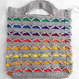 Rainbow REVERSIBLE Tote Bag CROCHET PATTERN Rainbow Bag Crochet Pattern Crochet Tote Bag Pattern Rainbow Hand Bag Crochet Pattern image 3