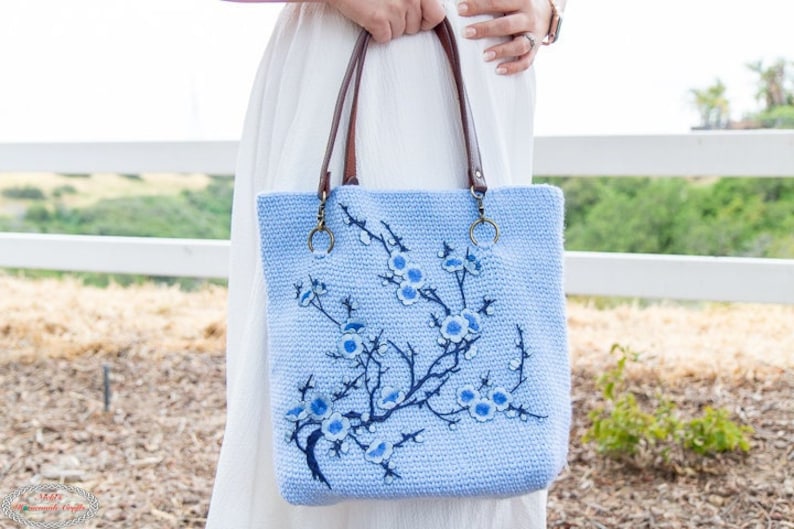 Stylish Blossom CROCHET Tote BAG PATTERN for Spring, Summer, Mother's Day, Birthdays, or as a Gift image 1