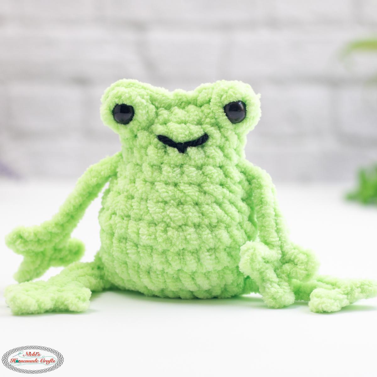 24 Leggy Frog Crochet Patterns to Charm Kids and Frog Fans 20 No-Sew Crochet Frog