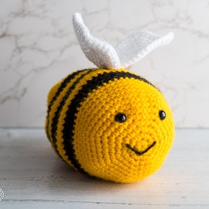 Reversible BEE Amigurumi Plus CROCHET PATTERN to show Happy and Sad Face to Express Emotions image 3