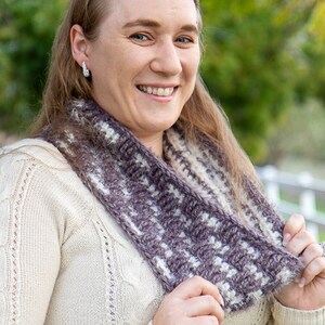 Reversible CROCHET COWL PATTERN with Bricks and Stripes and Fluffy Faux Fur Yarn Reversible Infinity Scarf image 5