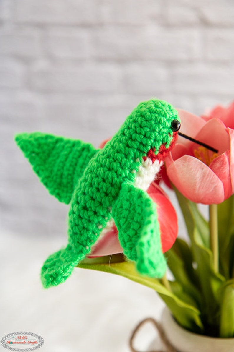 Realistic CROCHET HUMMINGBIRD PATTERN for Spring, Summer, Home Decor, or as a Gift image 9