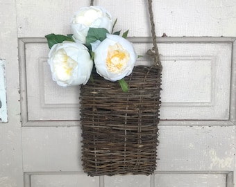 Woven Twig Door Basket: Grapevine Hanging Flower Basket