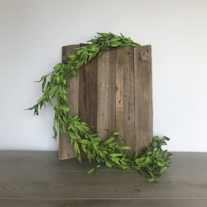 Artificial Boxwood Garland: 48&quot; Greenery Decor