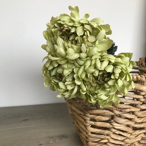 Artificial Mum Stems, Silk Flowers, Vase Filler Celery