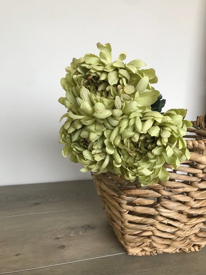 Artificial Mum Stems, Silk Flowers, Vase Filler Celery