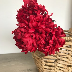 Artificial Mum Stems, Silk Flowers, Vase Filler Red