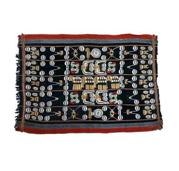 angami naga shawl