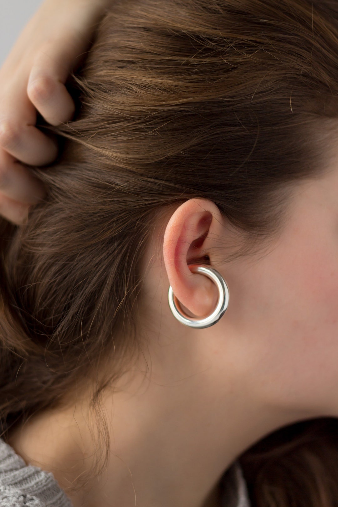 イヤーカフ Inward Curl Silver Large Hoop Ear Cuff For Women 2.5 Inward / Outward Curl Silver925 Large Hoop Ear Cuff For