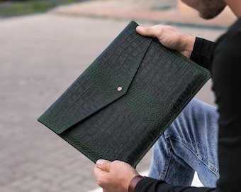 Geprägte Krokodilleder MacBook Hülle, personalisierte Laptop Hülle
