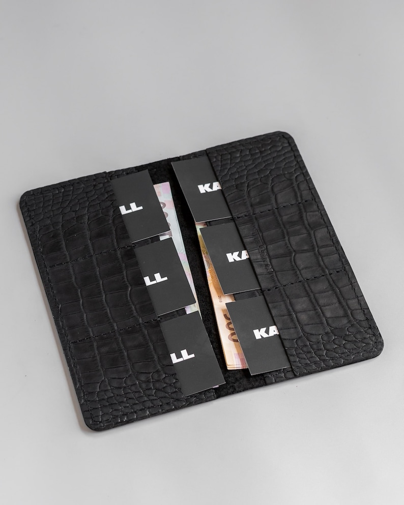 Cartera larga de cocodrilo negro, cuero repujado de cocodrilo, cartera larga de cocodrilo estampada, cartera de cuero genuino, cartera larga personalizada imagen 2