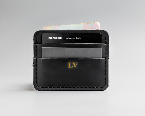 【日本入手困難】Saffiano Leather Card Holder 2MV017_QHH_F0002_SLF.png