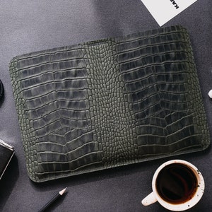 macbook case
macbook pro case
macbook air case
laptop sleeve
computer case
leather laptop bag
macbook air sleeve
macbook cover
crocodile embossing
leather laptop case
birthday gifts
personalized gift
gifts for him