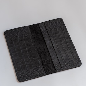 Cartera larga de cocodrilo negro, cuero repujado de cocodrilo, cartera larga de cocodrilo estampada, cartera de cuero genuino, cartera larga personalizada imagen 3