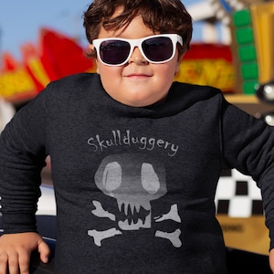 Skullduggery, Skull and Cross Bones T Shirt, Halloween Tee TH130 Gift for Dad