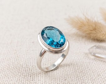 Handmade Oval Blue Topaz Ring: 925 Sterling Silver Gemstone
