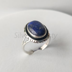 Handmade Oval Lapis Lazuli Ring: 925 Sterling Silver Boho Ring