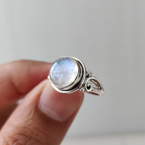 Natural Rainbow Moonstone Ring, 925 Solid Sterling Silver Ring, Round Moonstone Ring, Boho Ring, Blue Fire Moonstone Ring, Halloween gift
