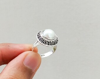 Süßwasserperlenring: Handgefertigter Boho-Ring aus 925er Sterlingsilber