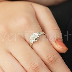 Minimalist Floral Ring: Handmade 925 Sterling Silver Flower Jewelry
