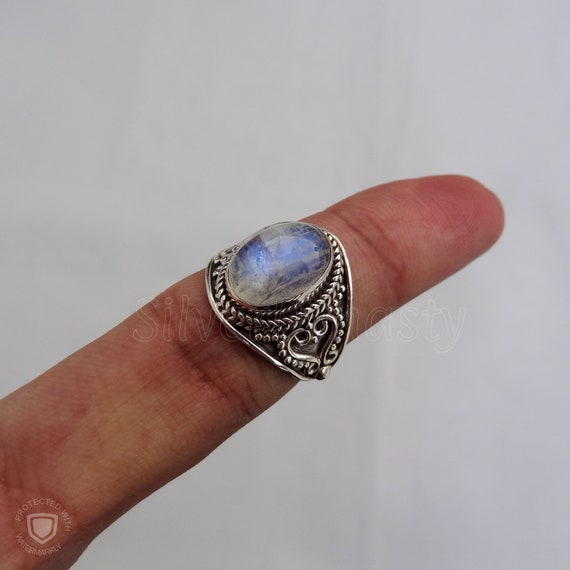 Sterling Silver Ornate 12mm Oval Rainbow Moonstone Ring Sterling Silver Ornate 12mm Oval Rainbow Moonstone Ring
