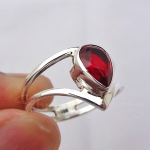 Natural Garnet ring, 925 Solid Sterling Silver Ring, Silver Garnet Ring, Teardrop Garnet Ring, Rings for Women, Handmade Ring