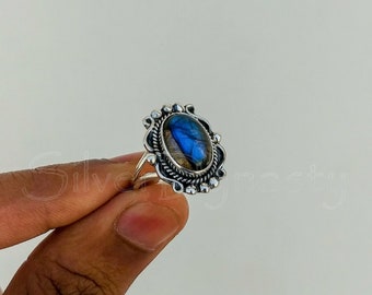 Natural Labradorite Ring, 925 Solid Sterling Silver Ring, Boho Ring, Oval Labradorite Ring, Ring for Women, Silver Ring, Designer Ring