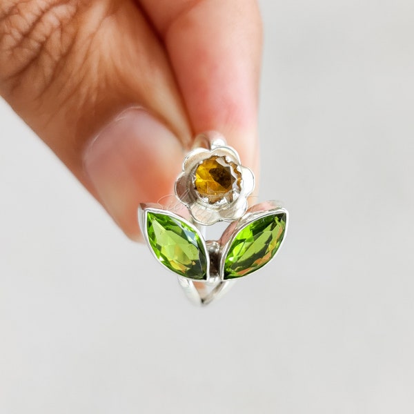 Beautiful Peridot  & Citrine Ring, 925 Solid Sterling Silver Ring, Boho Ring, Flower Ring, Ring for Women, Silver Ring, Natural Peridot Ring