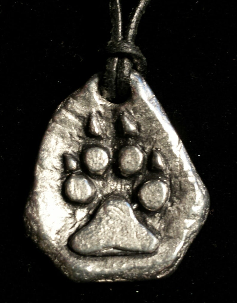 Wolf paw footprint wolf image 2