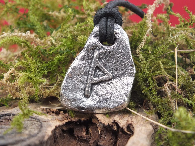 Thu Rune Rune Thurisaz (thurs, Thorn) Pendant Runes Viking Amulet Vikings German ...