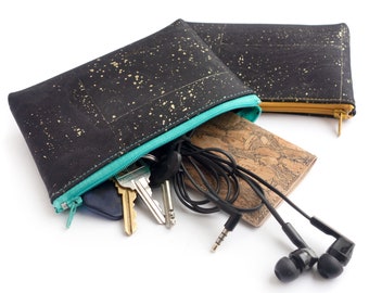 Black + gold medium zipper pouch in cork leather. Vegan leather. Zipper clutch. Cork clutch. Cork fabric.