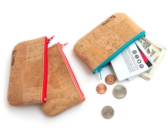 Leather coin pouch with zip. Made of natural cork fabric. Mini zipper card wallet.